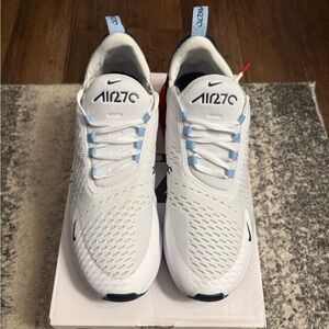 Like New Air Max 270 Mens White/Chile Red/Midnight Navy Size 11

Pristine cond.
